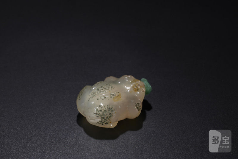 清  玛瑙雕蛙形鼻烟壶 - 图3